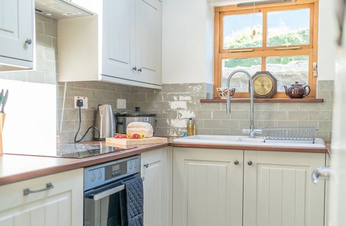 Llanfairfechan Cottage | Holiday Home With Sea Views In Llanfairfechan | Uwch-Y-Mor