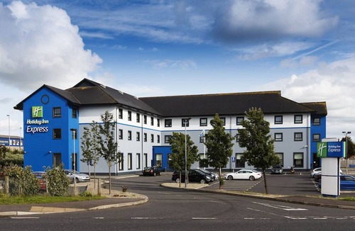 Boardmills Hotel | Holiday Inn Express Antrim, an IHG Hotel
