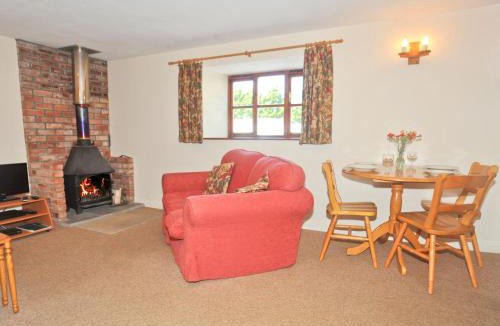 Winscombe House | Honey Acre Cottage - E2379