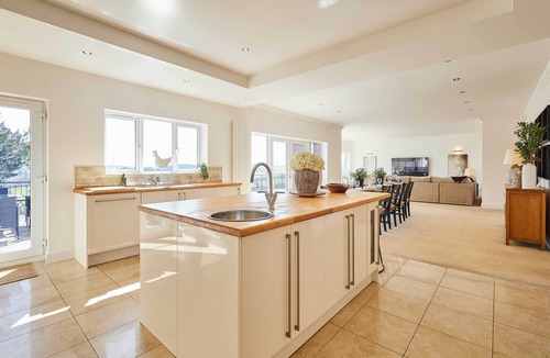 Durham House | Host & Stay | Forest View Lodge