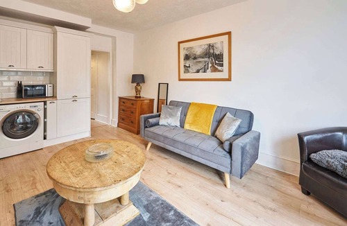 Brighton Apartment | Host & Stay | Grand Parade Apartment