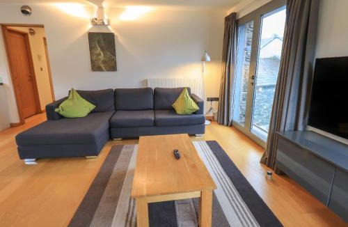 Ambleside House | Idle Mill 1