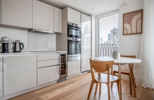 Newington Apartment | Impeccable Southwark 1BR, nr Bars, Restaurants & Shops, by Blueground