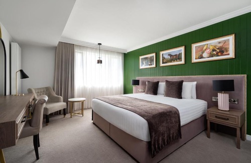Belfast Hotel | Ivanhoe Inn and Hotel