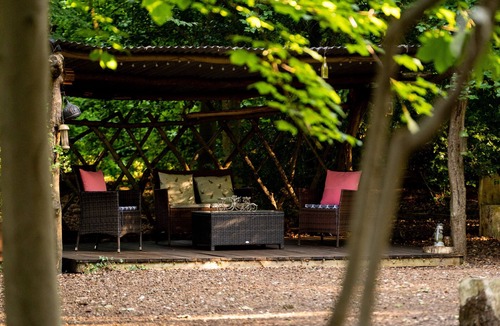Penwood Ski Chalet | Jungle Bell Tent