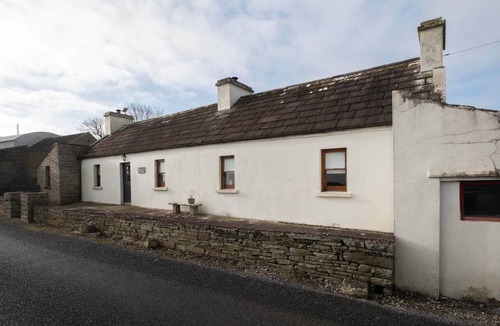 Liscannor House | Kate’s Country Cottage in Liscannor