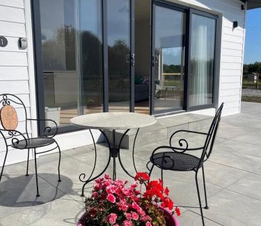 Knockaderry Cross Roads Apartment | Kildare Holiday Apartments No 2