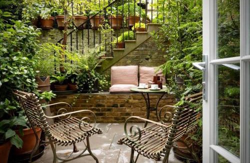 Kings Cross St. Pancras House | Kings Cross, self-contained house & private garden