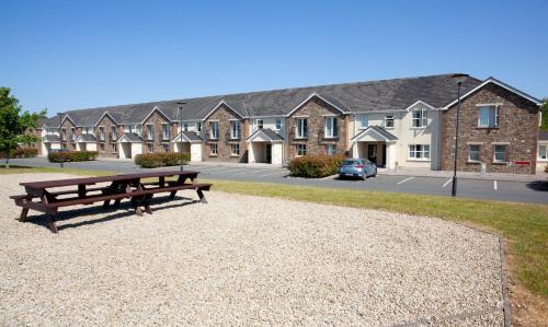 Trim House | Knightsbrook Hotel Courtyard Accommodation