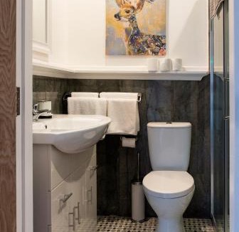 Kylemore Apartment | Kylemore House boutique apartments - Connemara Suite