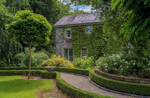Newcastle Cottage | La Forge Cottage at Cliff at Lyons Village