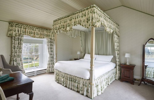 Newcastle Cottage | La Forge Cottage at Cliff at Lyons Village