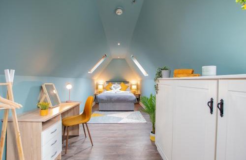 City Centre Dublin House | Large Group House -Temple Bar 2 Min