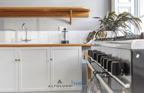 Clifton Apartment | LAST MIN DISCOUNT|Central Gem|Parking|Families