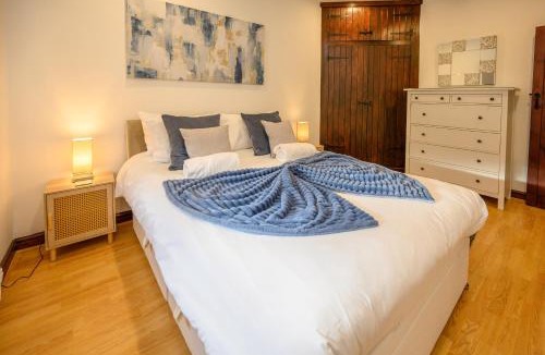 St. Brides Netherwent House | Laurel Cottage - Sleeps 5 - Gardens - Relaxing Rural Home by STAE-Homes