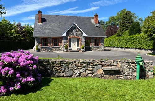 Rahardrum House | Laurel Lodge
