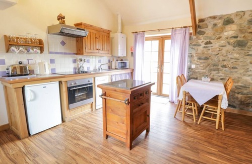 Bont Newydd House | Lavender Cottage, Caeathro
