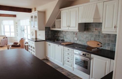Lahinch House | Lehinch Lodge