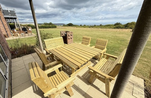 Filey Cottage | Len's Sandy Collection - 3 Cottages that sleeps 16 guests in 8 bedrooms
