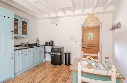 Keynsham Cottage | Lily of the Valley