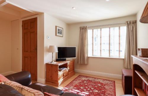 Upton St. Leonards House | Little Cottage - Uk49275