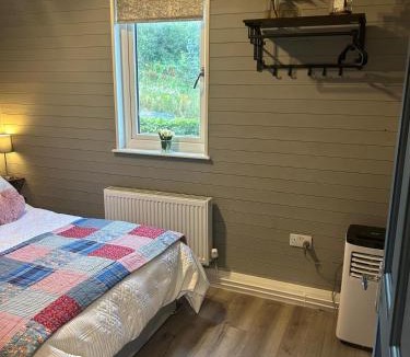 Tudenham Cabin | Little Rock Cabin