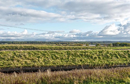 Dwyran House | Llys Awel