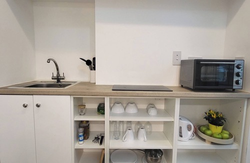 Cork Apartment | Loft Style-1br-walkinshower-wifi-central Cork