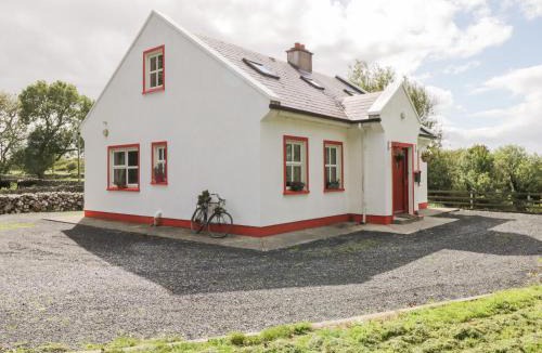 Neale House | Lough Mask Road Fishing Cottage