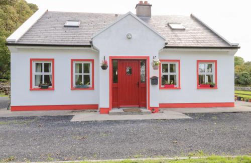 Neale House | Lough Mask Road Fishing Cottage