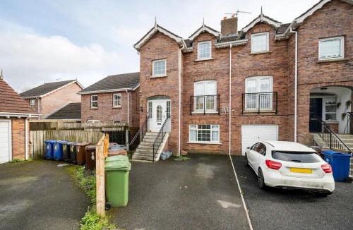 Dunmurry Apartment | Lovely one bedroom flat.