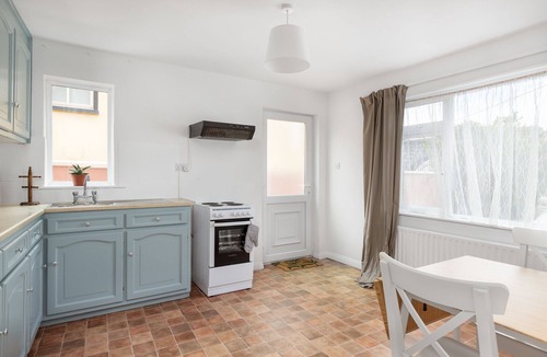 Lahinch House | Luí na Gréine Apartment - In the Heart of Lahinch!