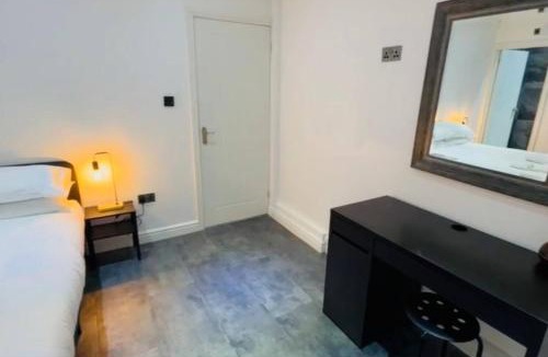 Filton Villa | Luxurious House