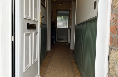 Keynsham House | Luxury 5-Bed Retreat Near Bath & Bristol-Sleeps 10