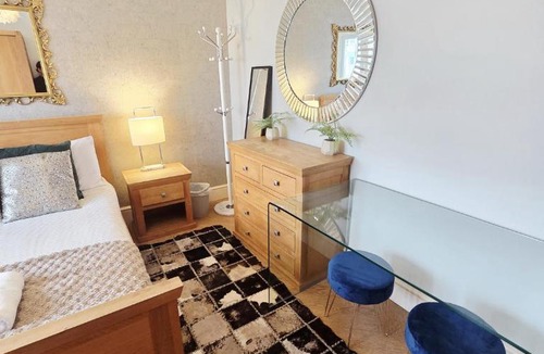 Seafront Apartment | Luxury Beachfront Apartment Brighton Centre