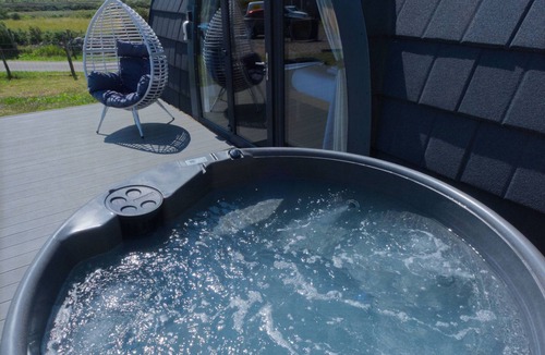 Brora Cabin | Luxury Couples Pod on the North Coast 500 Route