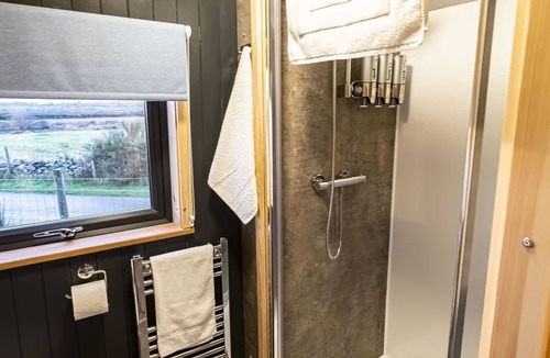 Brora Cabin | Luxury Couples Pod on the North Coast 500 Route