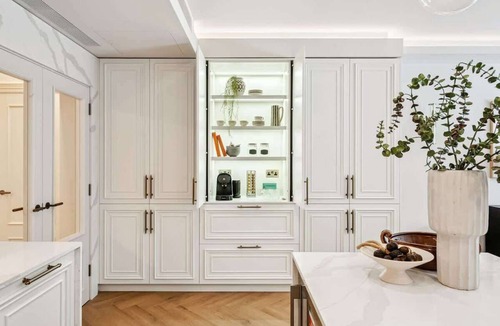 Ascot Apartment | Luxury Gated 3BR Stay in Ascot - By Tempstay