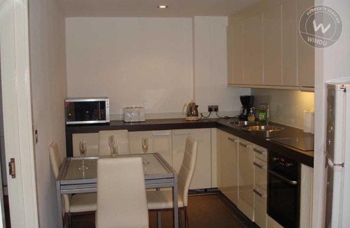 Prince's Apartment | Luxury House of Parliament 2 Bed Apart. Zone 1