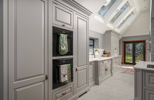 Watford House | Luxury Period 7 Bed Mansion near Warner Bros
