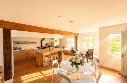 Kinsale Town Centre House | Luxury riverside in Kinsale, marinas and beach , perfect for golfers and family