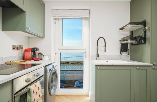 Portrush Apartment | Luxury Seaview Portrush Penthouse - Sleeps 7
