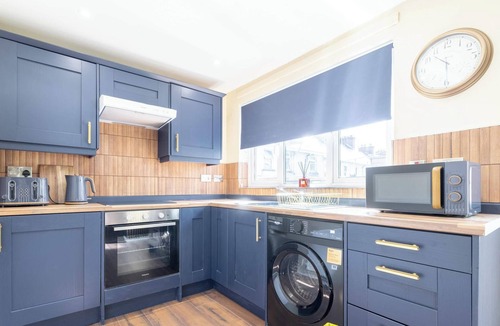 Londonderry House | Luxury Vintage Townhouse I Central Derry City
