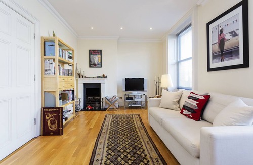 City of Westminster Apartment | Magnificent Marble Arch, by Veeve