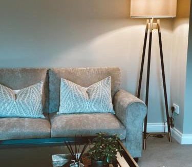 Lisnagunogue Bed & Breakfast | Maine House Galgorm
