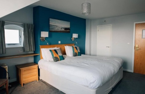 Exmouth Hotel | Manor Hotel