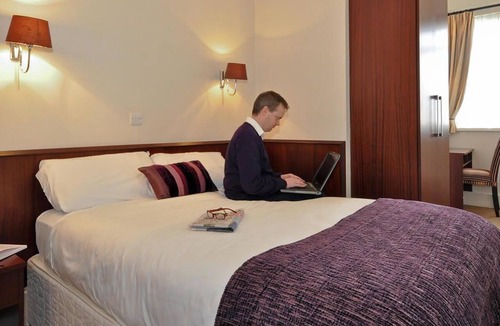 Glasnevin Hotel | Maples House Hotel