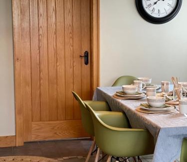 Omagh House | Mary-Jane’s Cottage