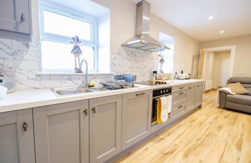 Newry House | Mc Clean's Cottage