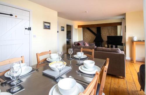 Cirencester House | Mill Village 75, Tide Cottage - P